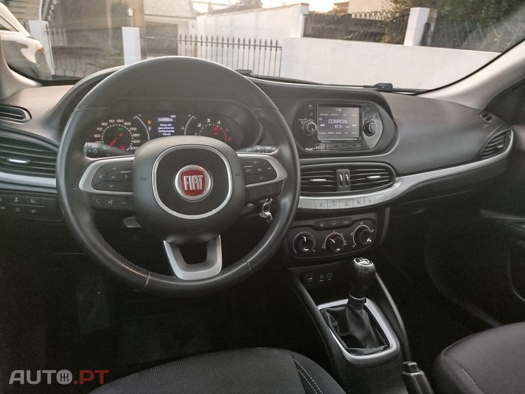 Fiat Tipo 1.3 M-Jet Easy