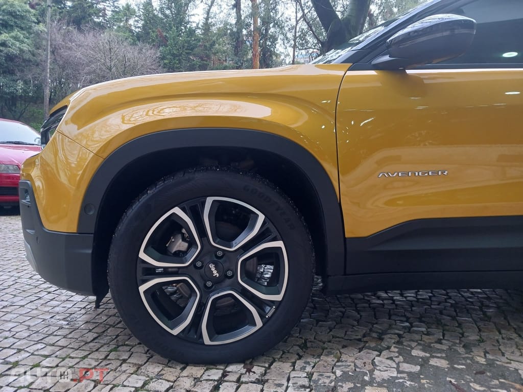 Jeep Avenger 54 kWh Summit
