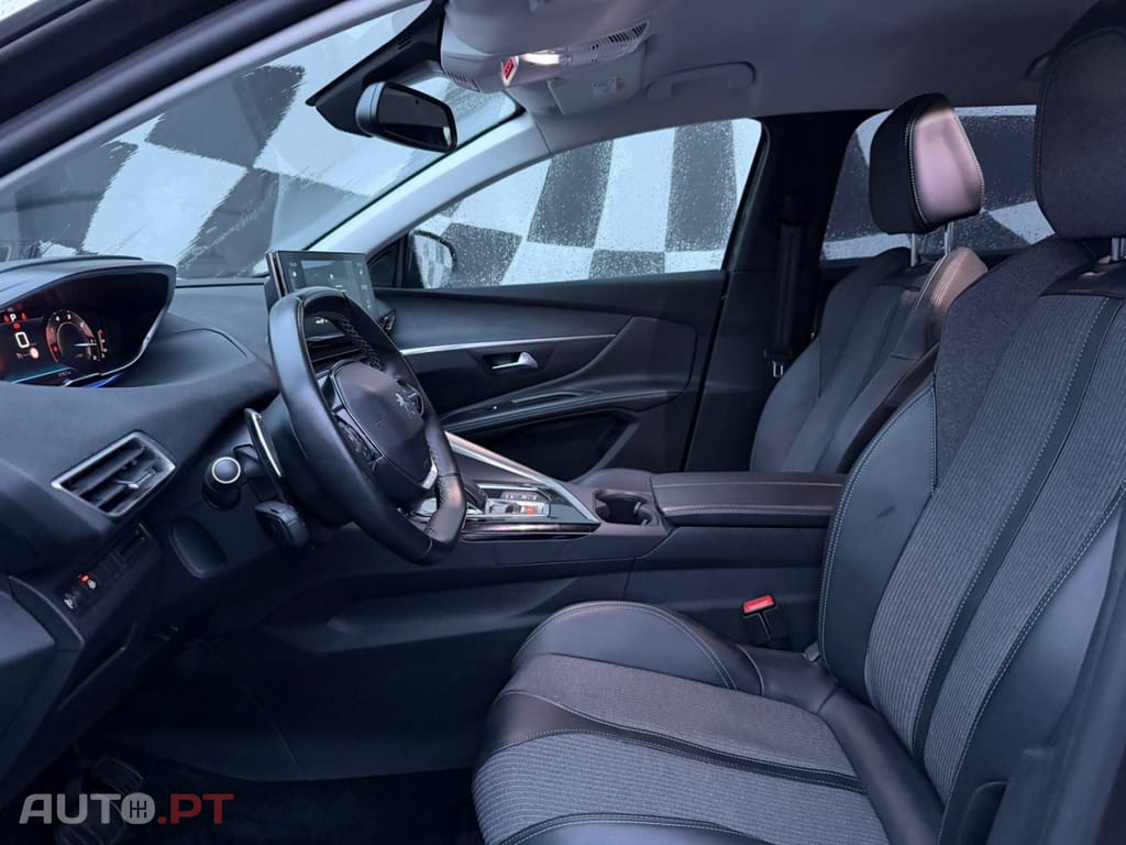 Peugeot 5008 1.5 BlueHDi Allure EAT8