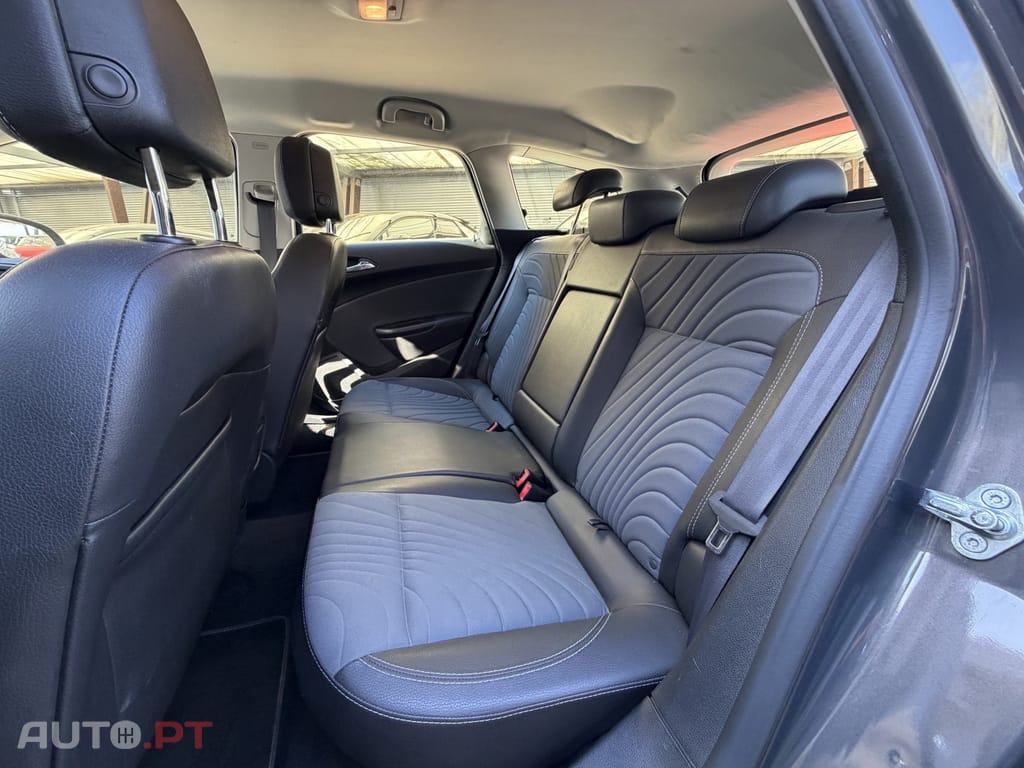Opel Astra 1.6 CDTi