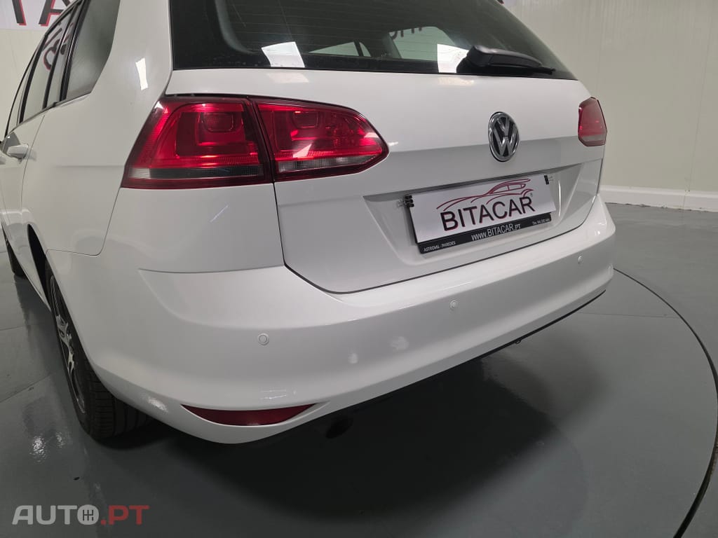 Volkswagen Golf 1.6 HDI CONFORTLINE