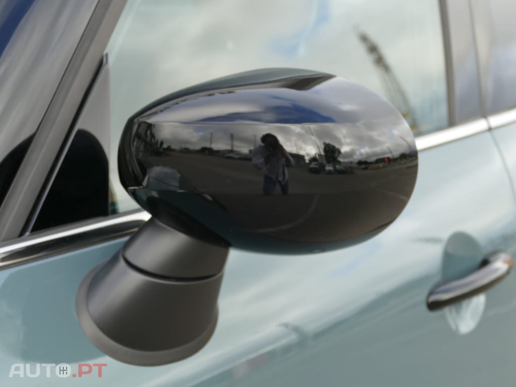 MINI Countryman Cooper SE ALL4 Classic Auto