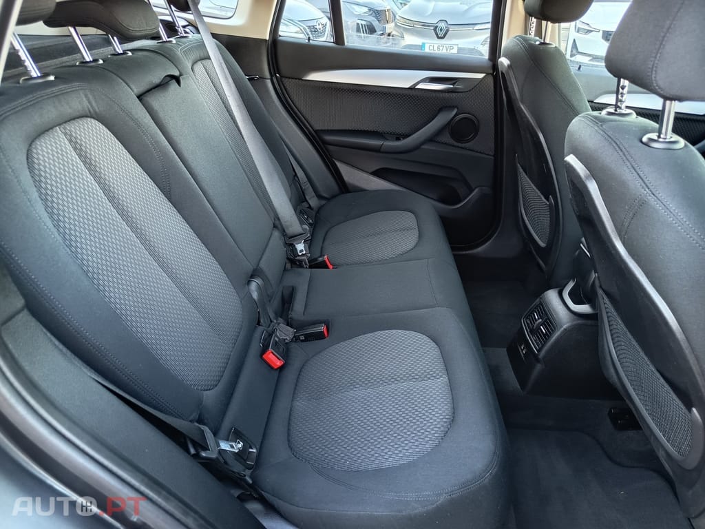 BMW X1 25 e xDrive Corporate Edition