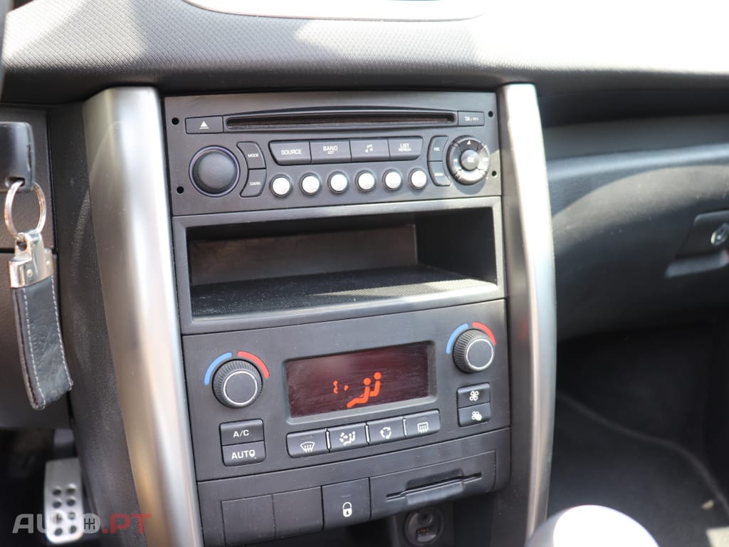 Peugeot 207 CC Millesim 200