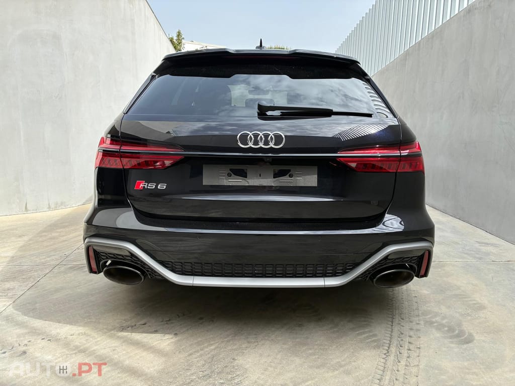 Audi RS6 Avant 4.0 TFSI Performance quattro Tiptronic