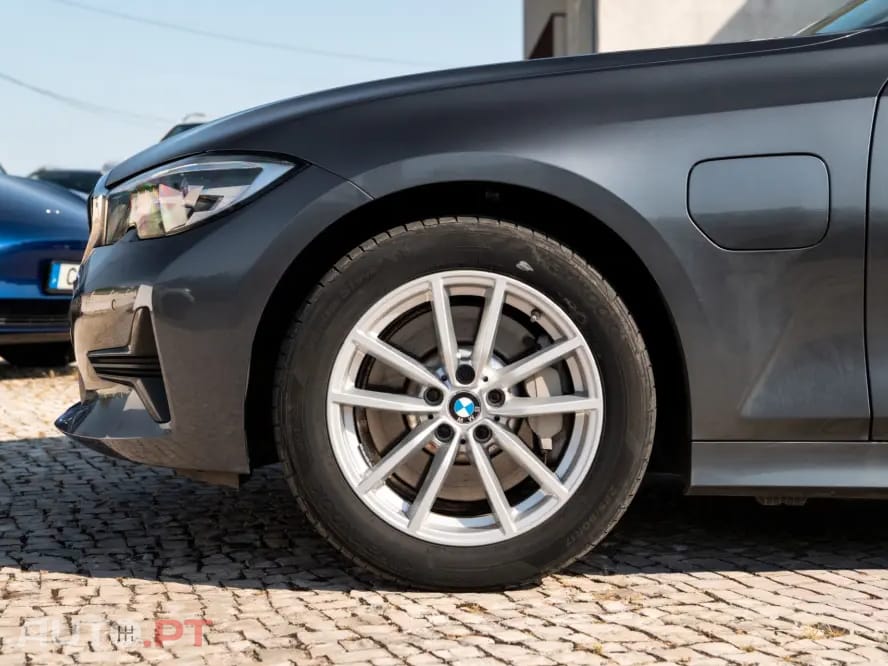 BMW 330 e Corporate Edition Auto
