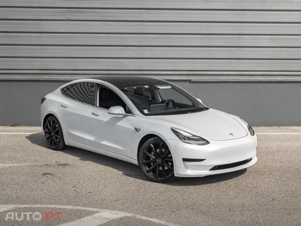 Tesla Model 3 Standard Range Plus RWD