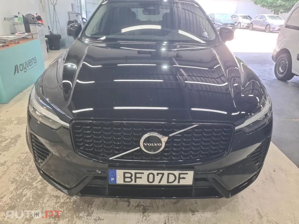 Volvo XC60 2.0 T6 PHEV Plus Dark AWD
