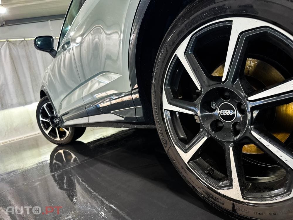 Audi Q3 45 TFSIe S line S tronic
