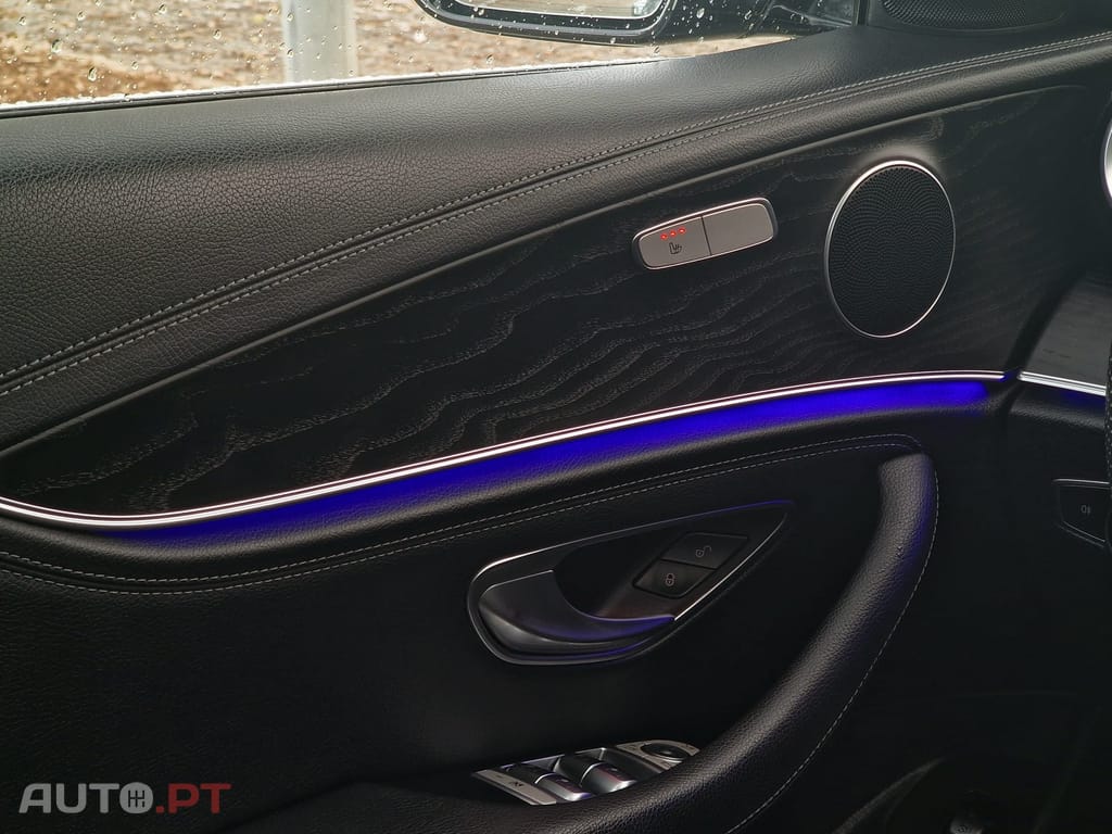 Mercedes-Benz E 300 DE 9G-TRONIC AMG LINE