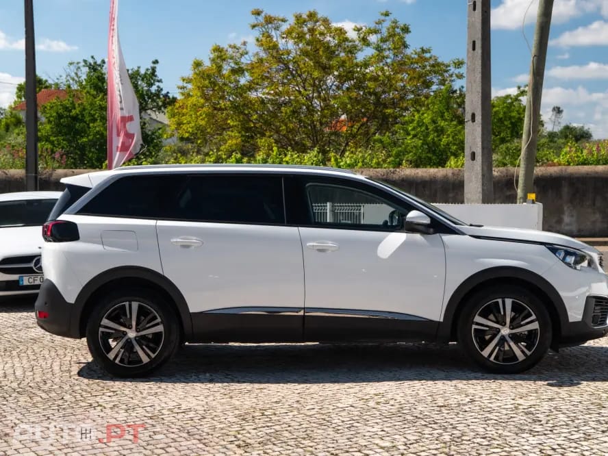 Peugeot 5008 1.5 BlueHDi Allure Pack