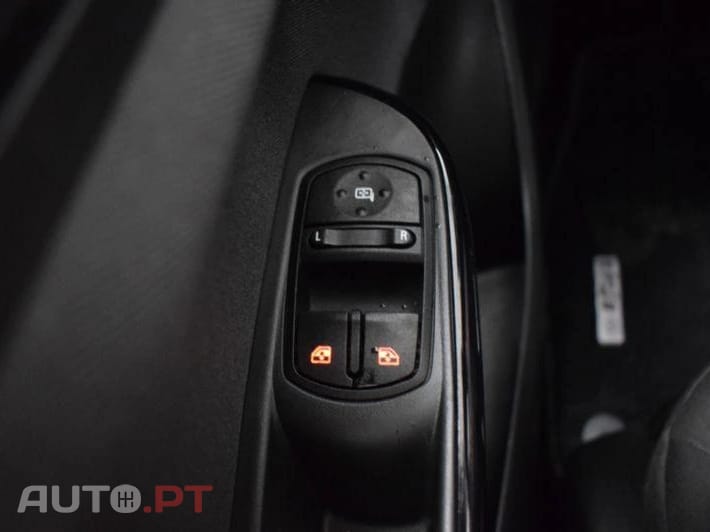 Opel Corsa 1.2 120 Anos