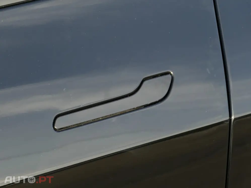 Tesla Model Y Standard