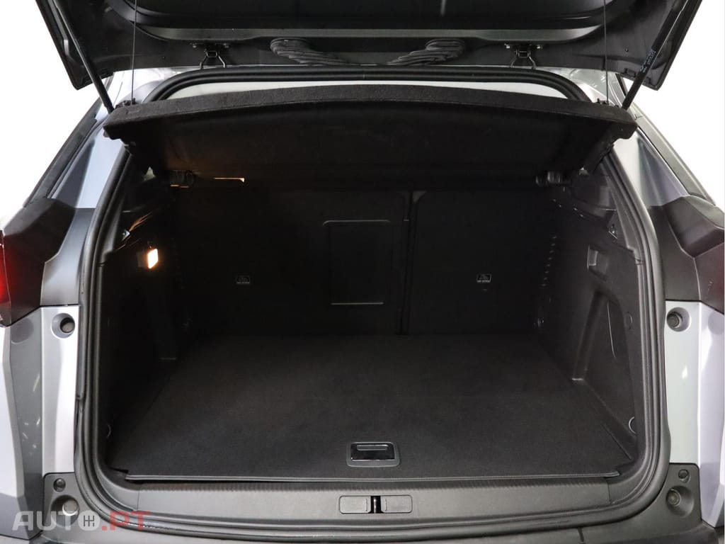 Peugeot 3008 Allure HYBRID 225cv e-EAT8