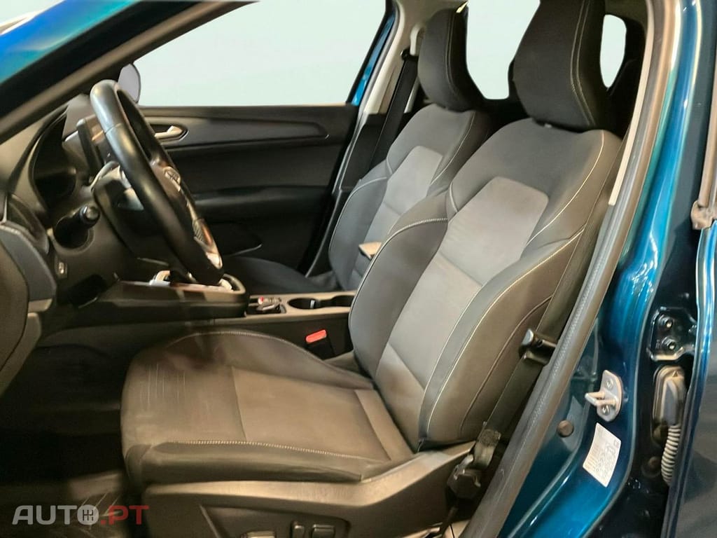 Renault Arkana 1.6 E-Tech Full Hybrid Evolution