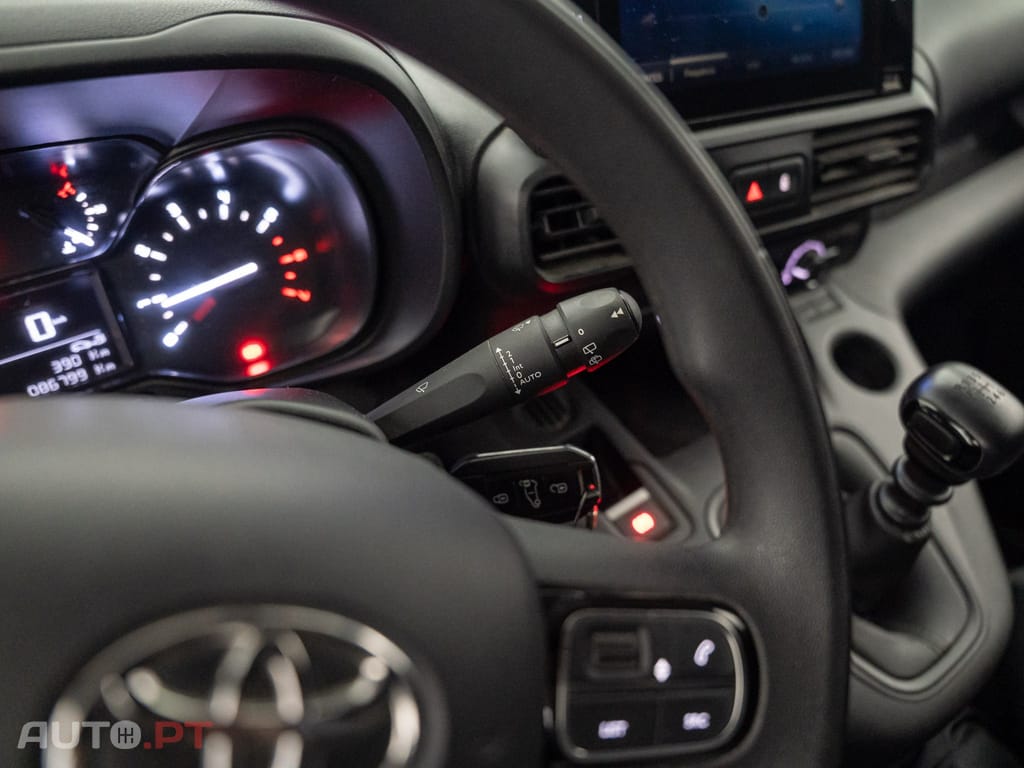 Toyota Proace City 1.5D L2 Exclusive