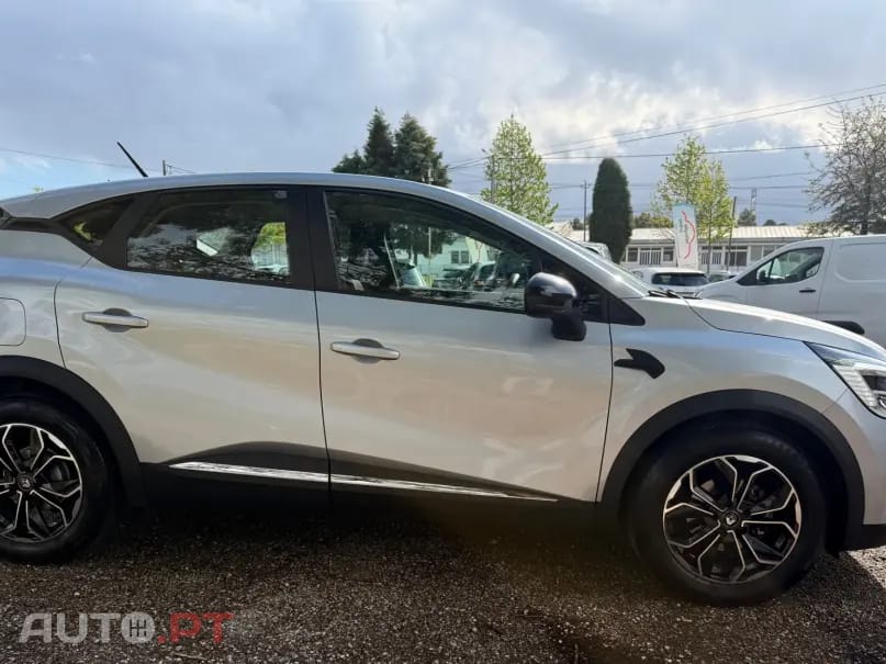 Renault Captur 1.5 dCi Exclusive EDC — fotografia 6