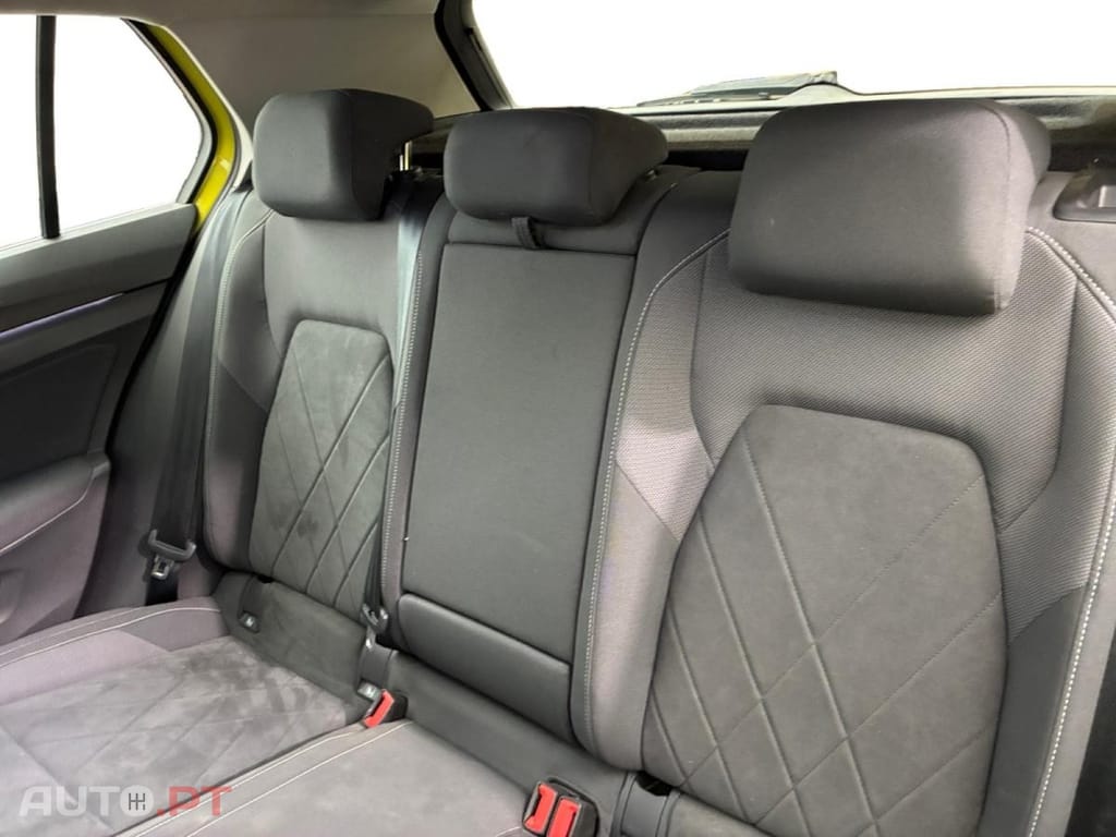 Volkswagen Golf 1.5 eTSI OPF Style DSG