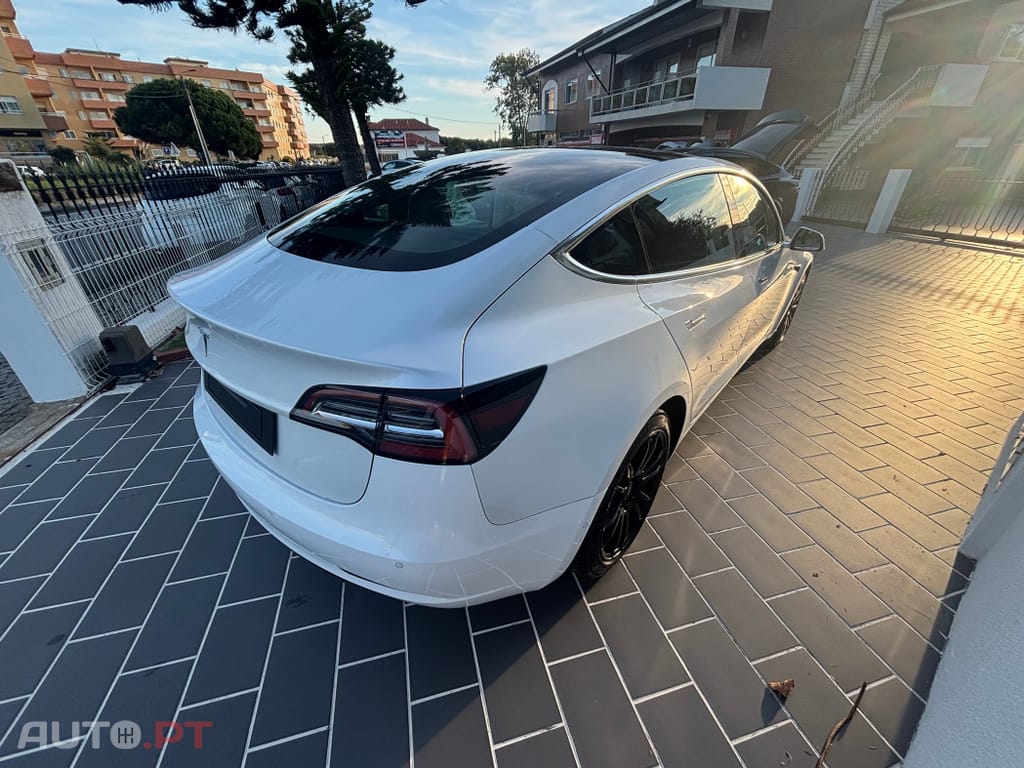 Tesla Model 3 Long Range Tração Traseira