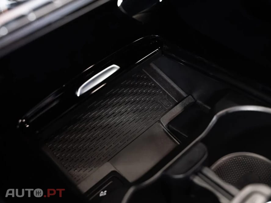 Mercedes-Benz CLA 250 e Shooting Brake AMG Line