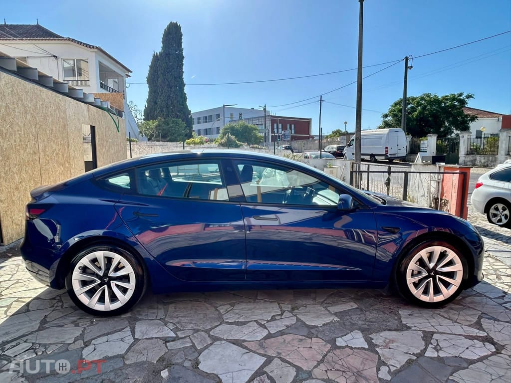 Tesla Model 3 Standard Range Plus RWD