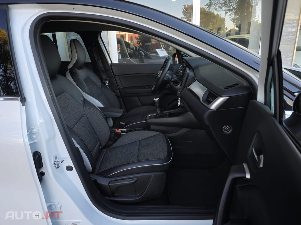 Renault Captur 1.0 TCe Techno Bi-Fuel