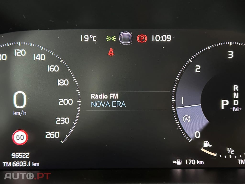 Volvo XC40 2.0 D3 Geartronic Momentum Plus