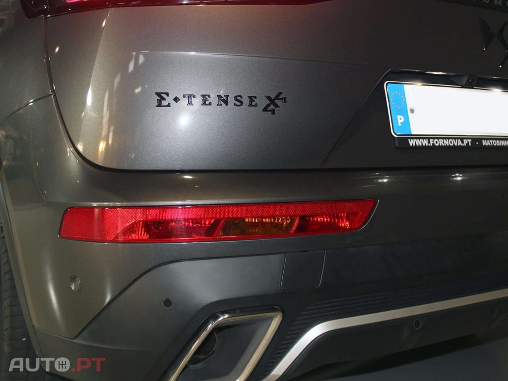 DS DS7 E-Tense 4x4 Performance Line +