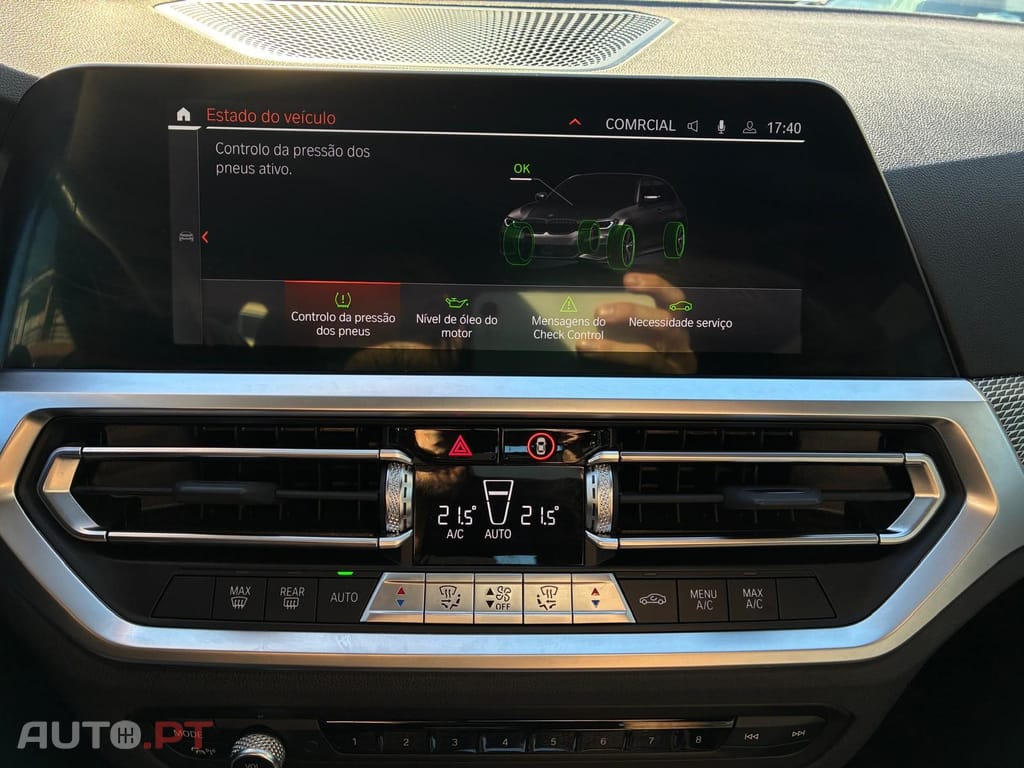 BMW 330 e Touring Pack M Auto — fotografia 31