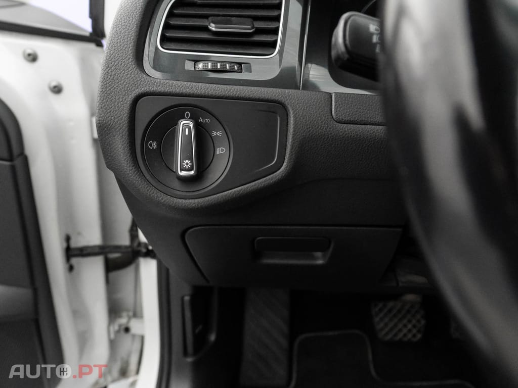 Volkswagen e-Golf AC/DC