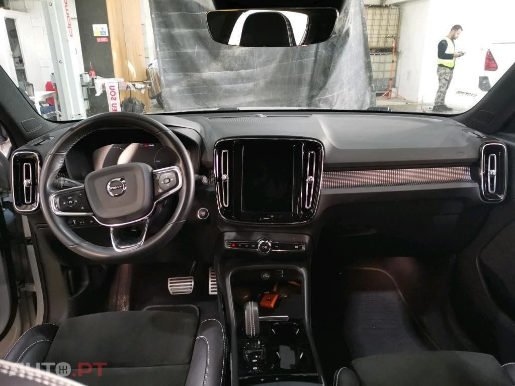 Volvo XC40 1.5 T4 PHEV R-Design