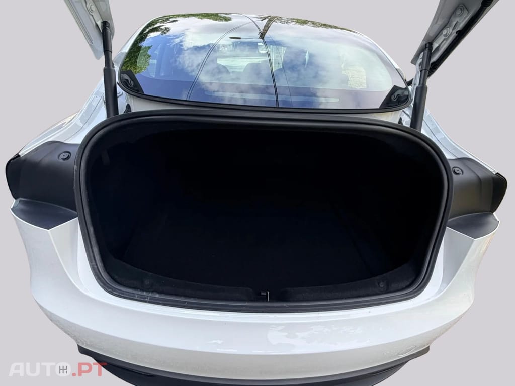 Tesla Model 3 Long Range AWD Dual Motor