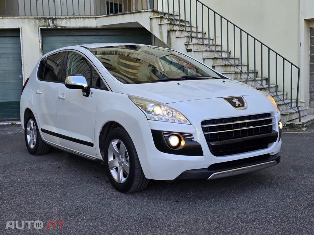 Peugeot 3008 2000 HDi hybrid4