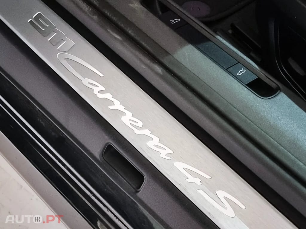 Porsche 911 Carrera 4S PDK