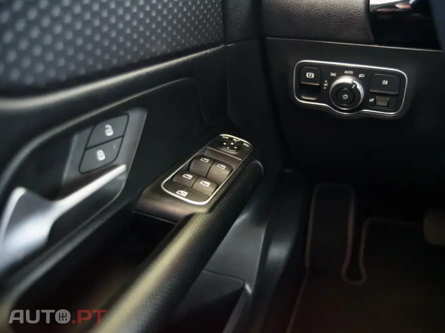 Mercedes-Benz GLA 180 d Style