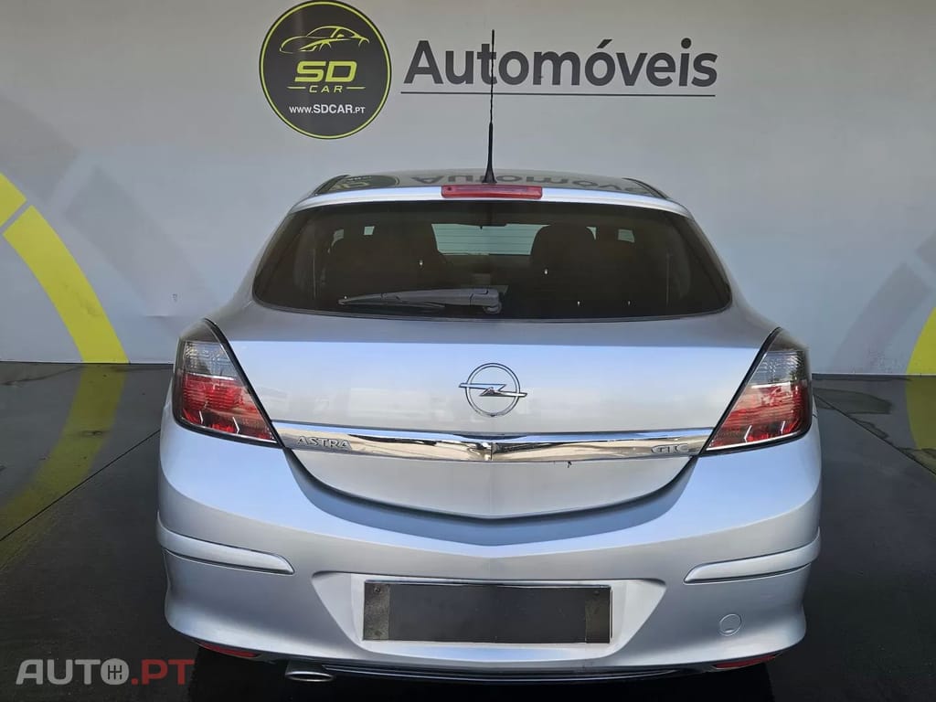 Opel Astra GTC 1.4