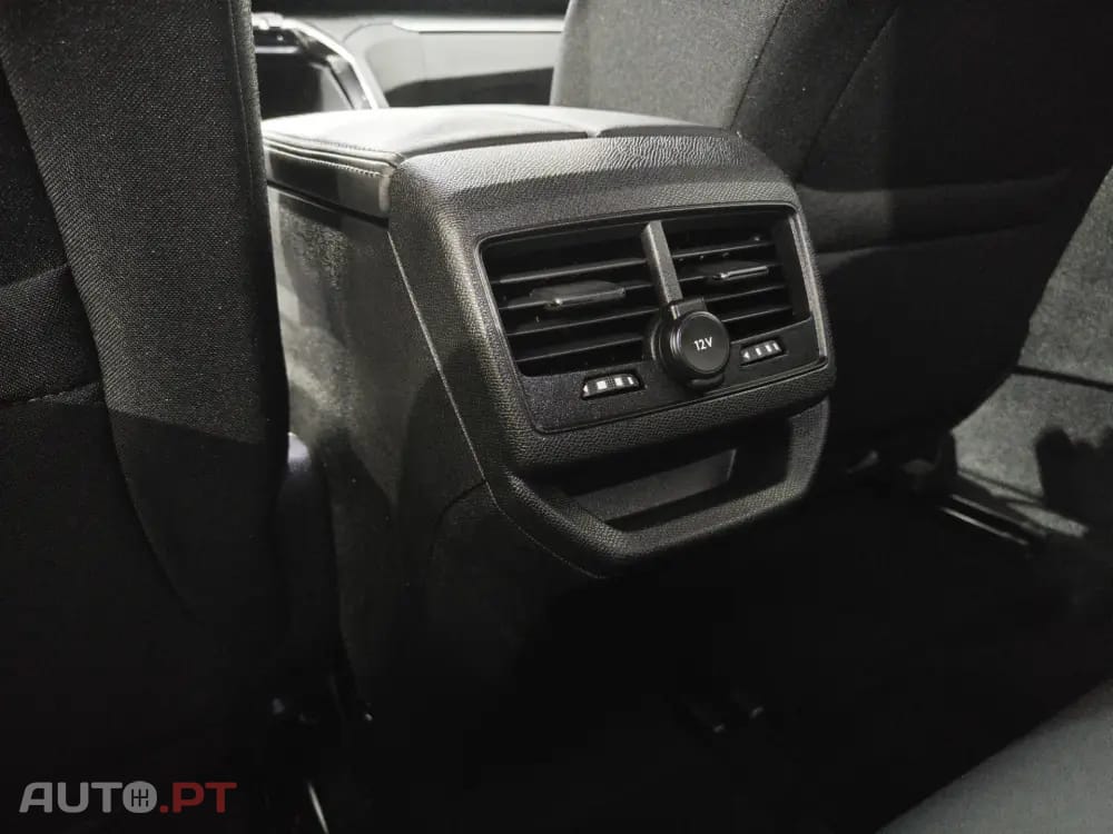 Peugeot 3008 1.6 Hybrid Allure e-EAT8