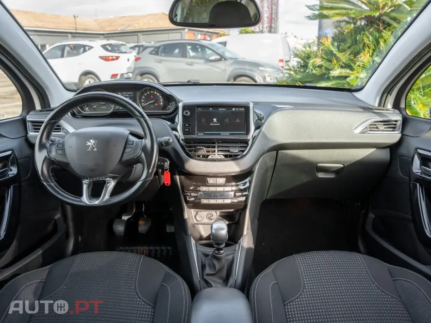 Peugeot 208 1.2 PureTech Allure