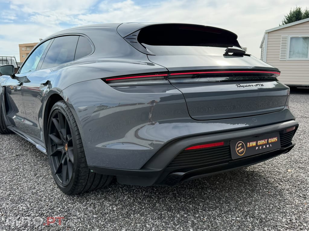 Porsche Taycan GTS