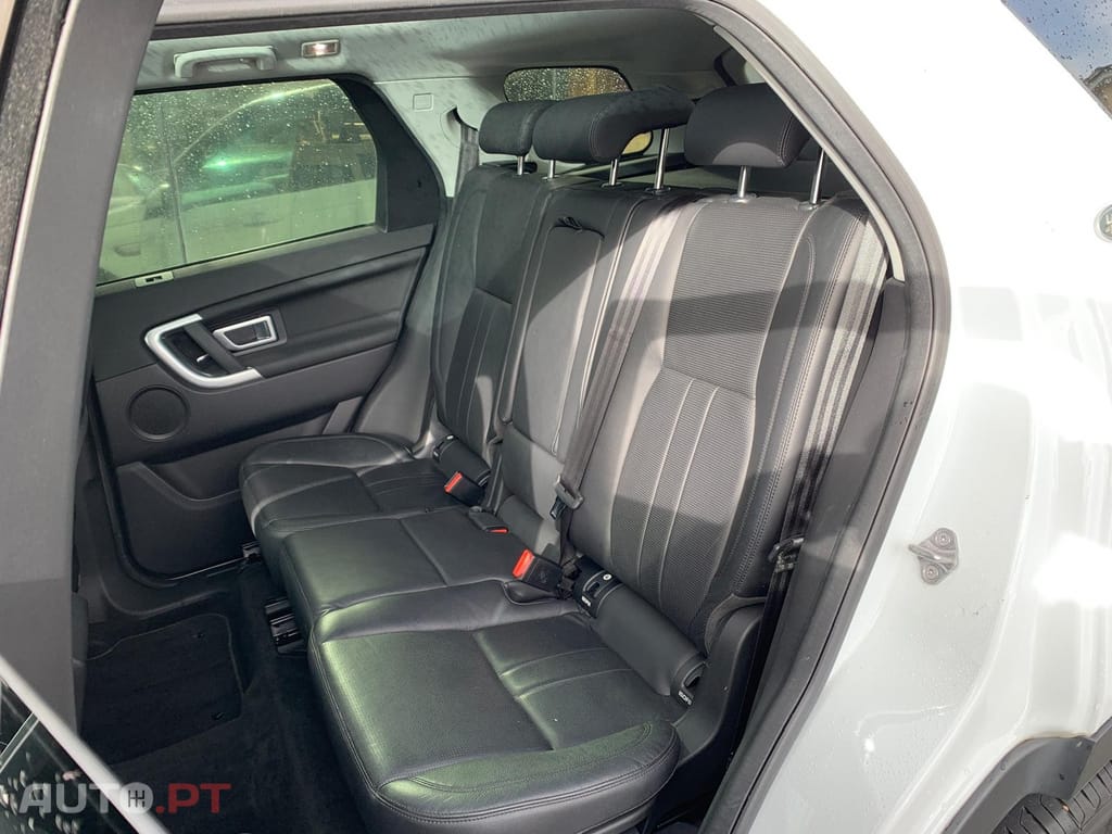Land Rover Discovery Sport 2.0 TD4 HSE Luxury 7L Auto