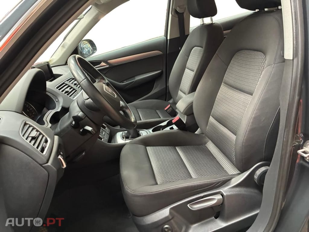 Audi Q3 2.0 TDI Business Line