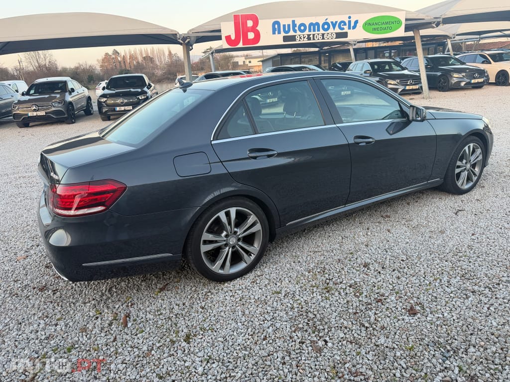 Mercedes-Benz E 300 BLUETEC Hybrid Avantgarde