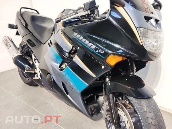 Honda CBR F