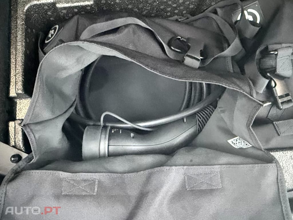 Jaguar E-Pace 1.5 P300e R-Dynamic SE AWD Aut.