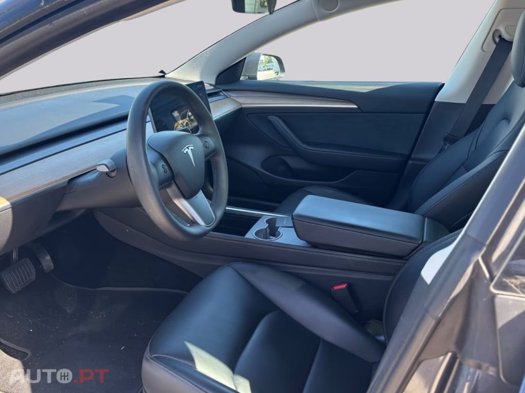 Tesla Model 3 Long Range Dual AWD I.V.A DEDUTIVEL