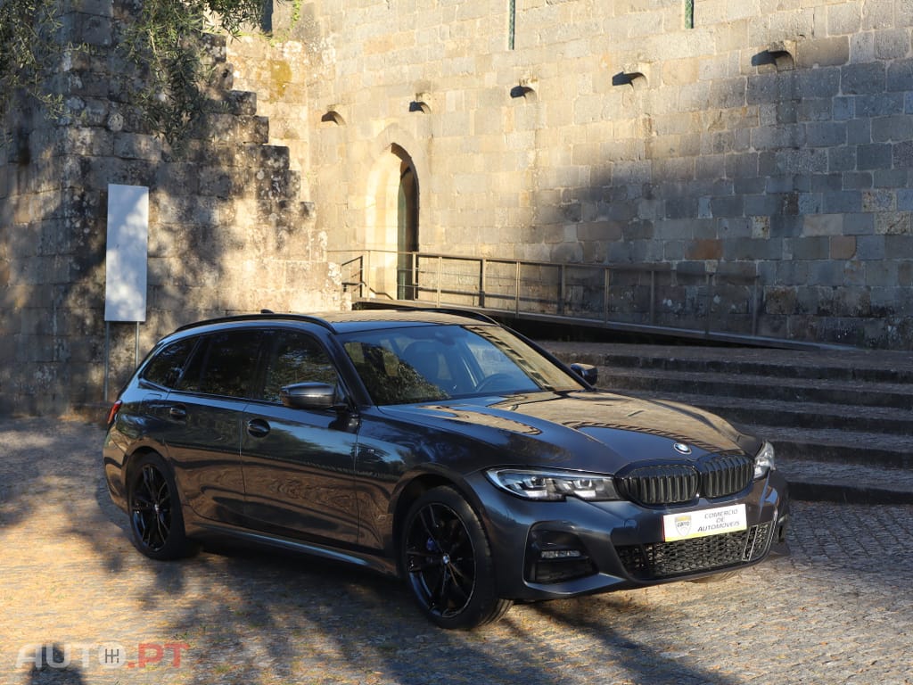 BMW 330 e Touring Pack M Auto
