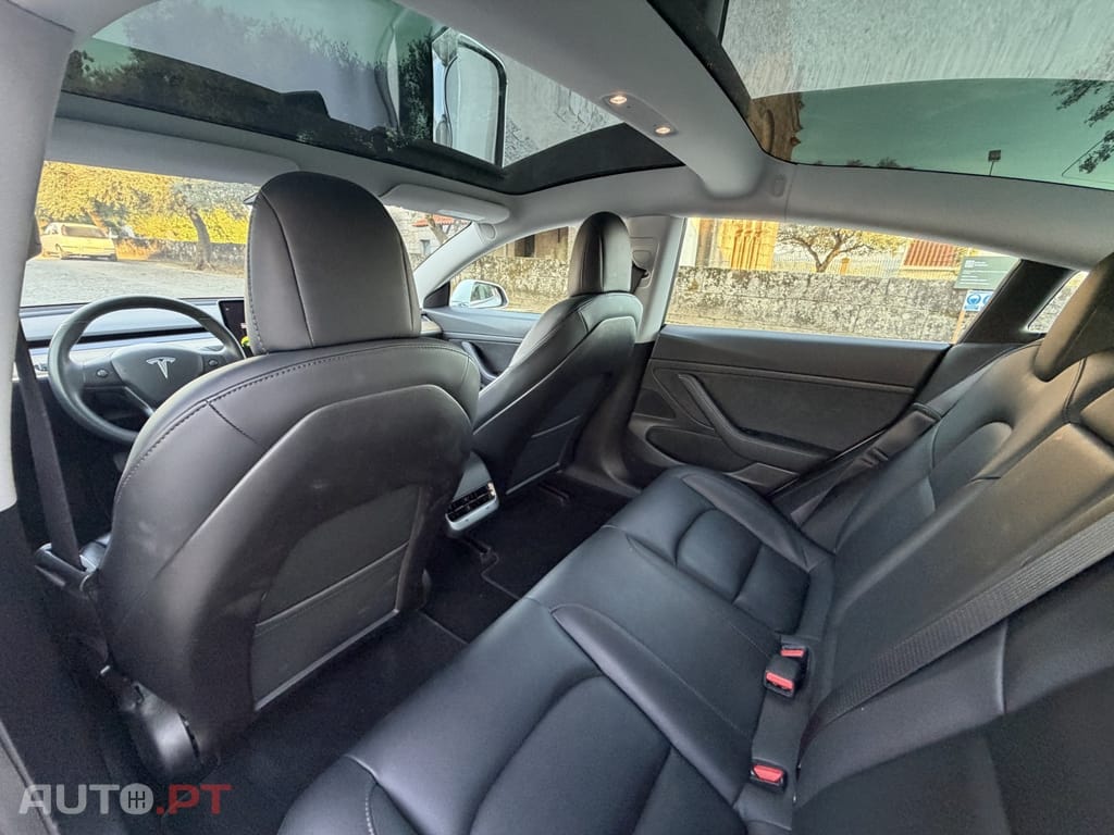 Tesla Model 3 Standard Range Plus RWD