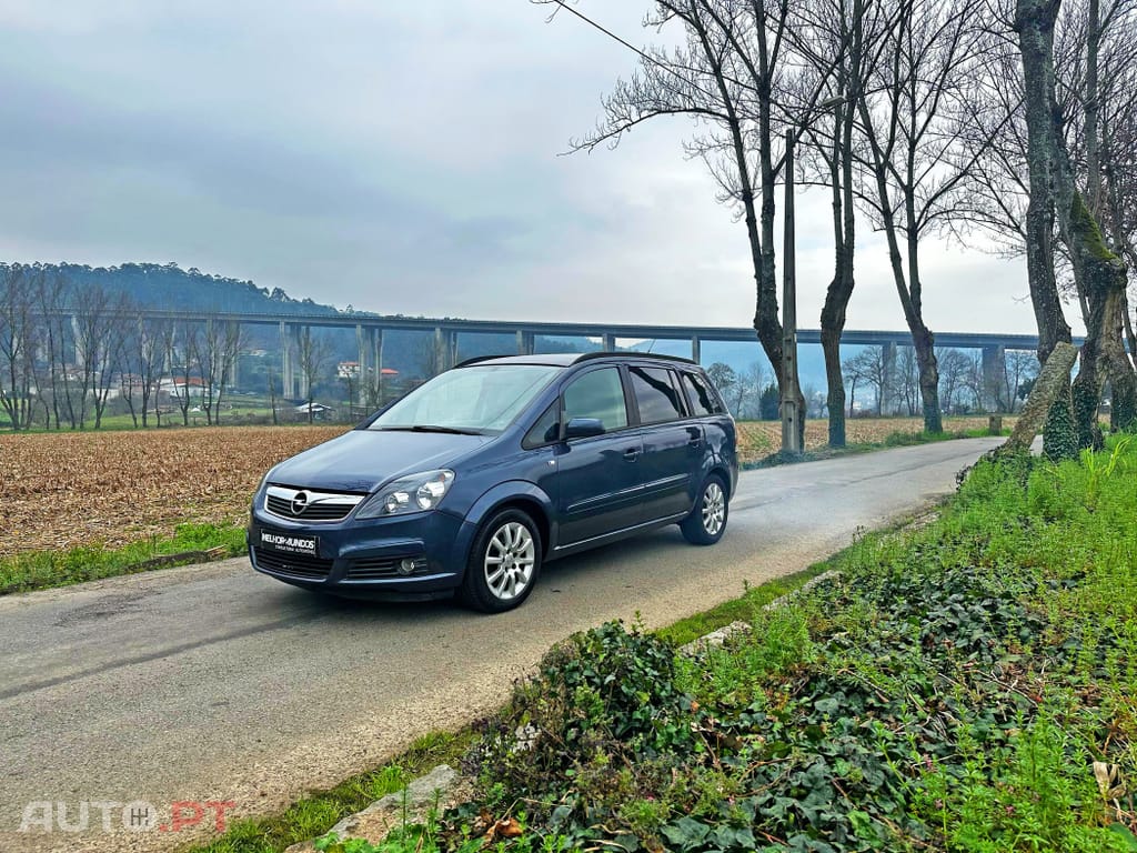 Opel Zafira 1.9 CDTi Enjoy