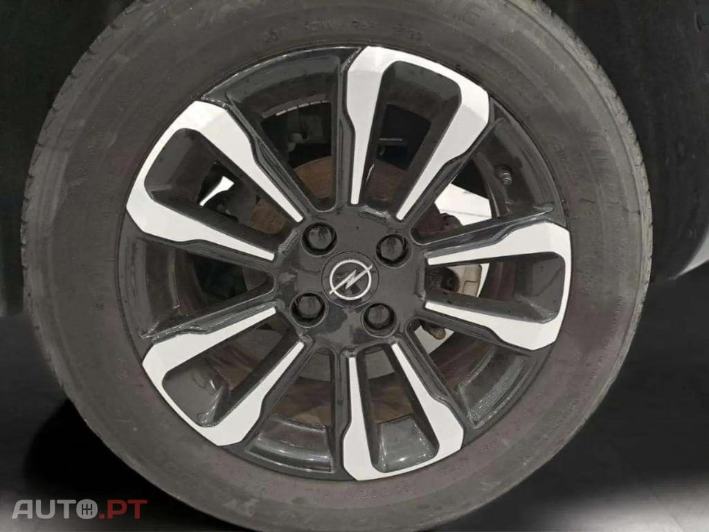Opel Crossland 1.2T Elegance