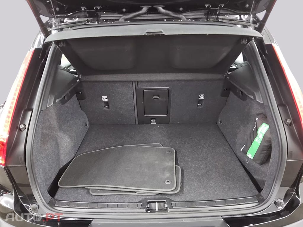 Volvo XC40 T4 Recharge Inscription I.V.A DEDUTIVEL